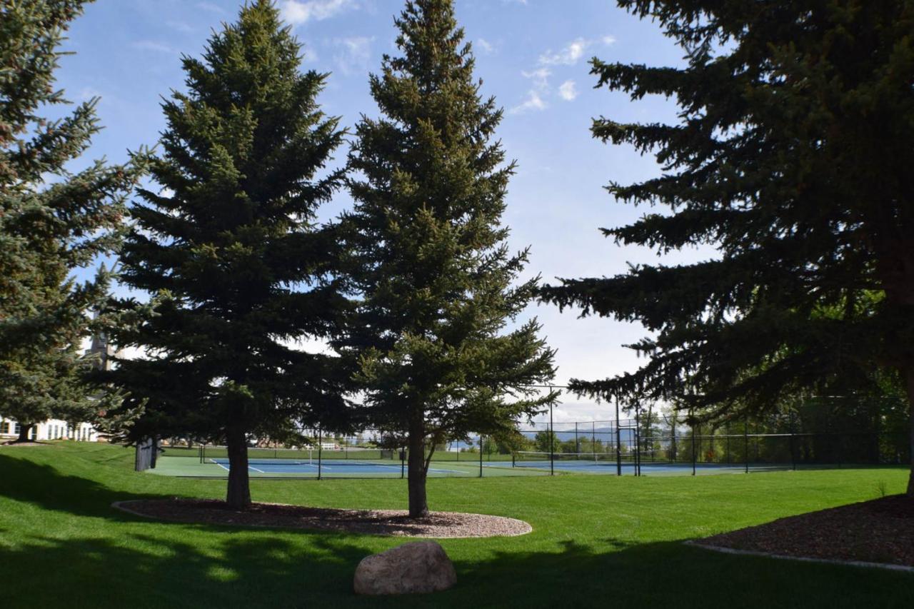Tennis Court Condo Garden City Exterior photo